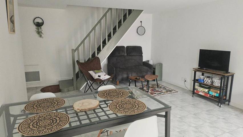 Location de vacances pour 4 personnes, avec Terrasse et Jardin à Saint-André-Treize-Voies