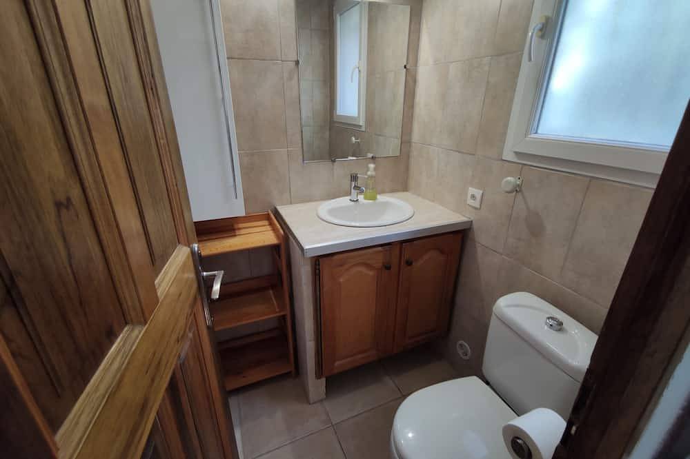 Apartamento entero, Entire apartment in a quiet location between Saint Tropez and the Gorges du Verdon in Le Thoronet, Region de Draguignan