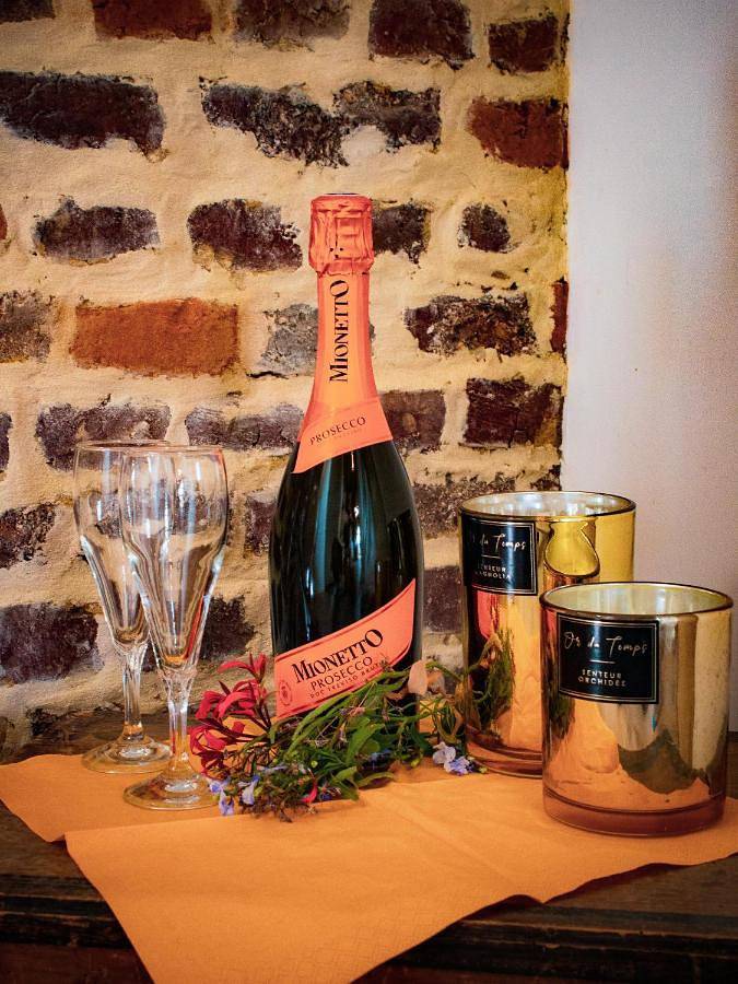 Location de vacances pour 2 personnes, avec terrasse et jacuzzi à Incourt - 2