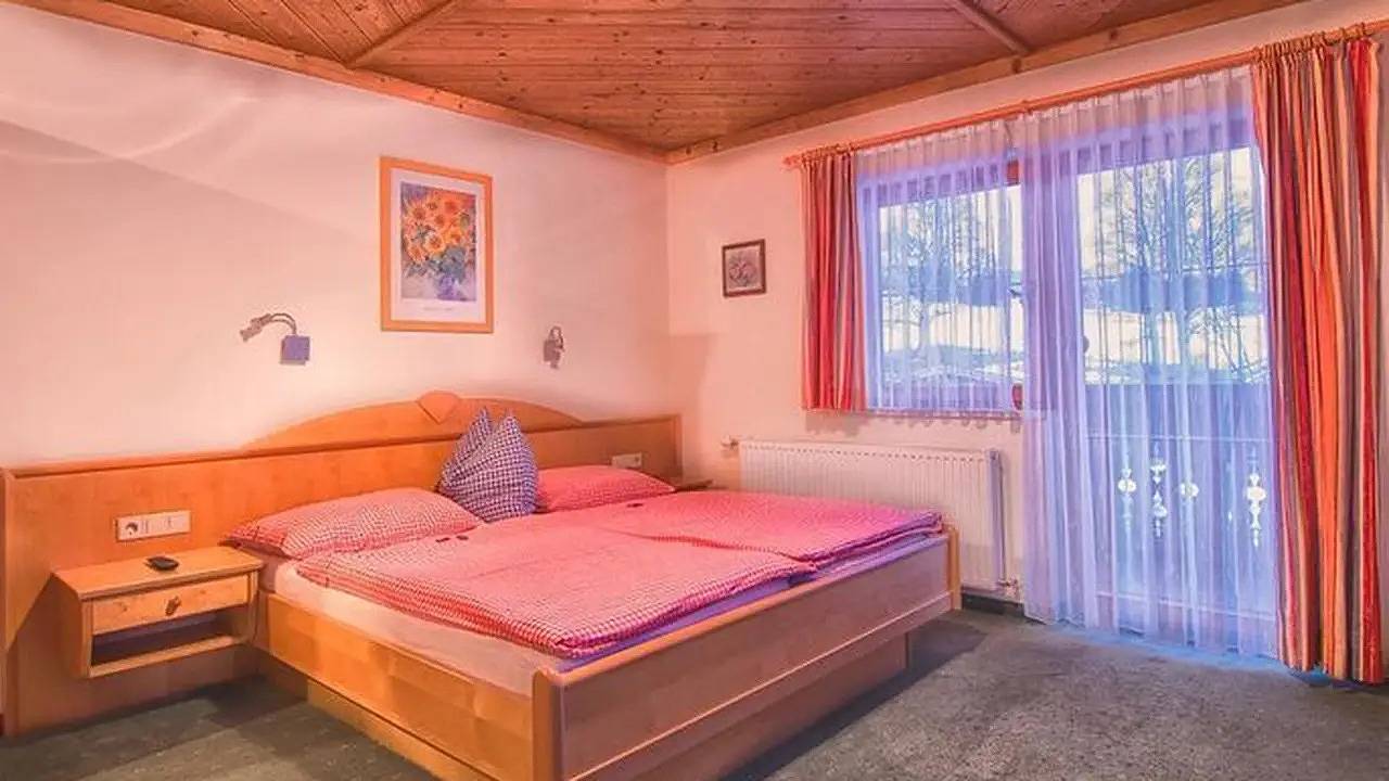 Doppelzimmer für 2 Personen (20 m²) in Schladming in Pichl-Preunegg, Schladming-Dachstein