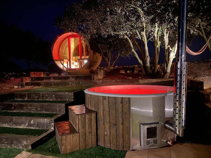 Casa rural para 11 personas, con sauna y jardín además de jacuzzi y piscina en Segarra