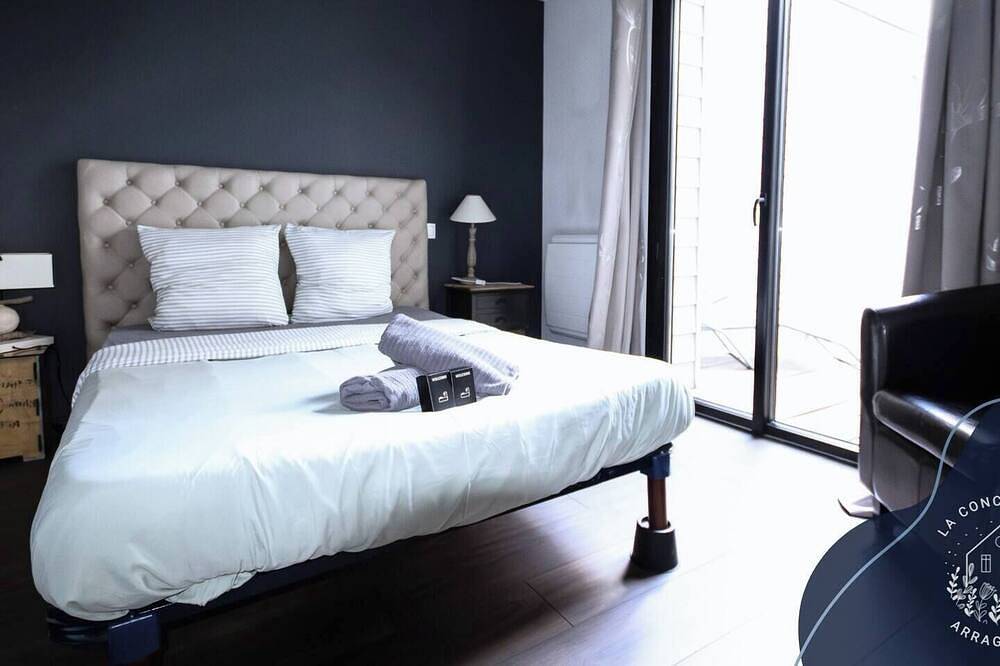 Ganze Wohnung, Apartment close to the squares with private outdoor area in Arras, Arras und Umgebung