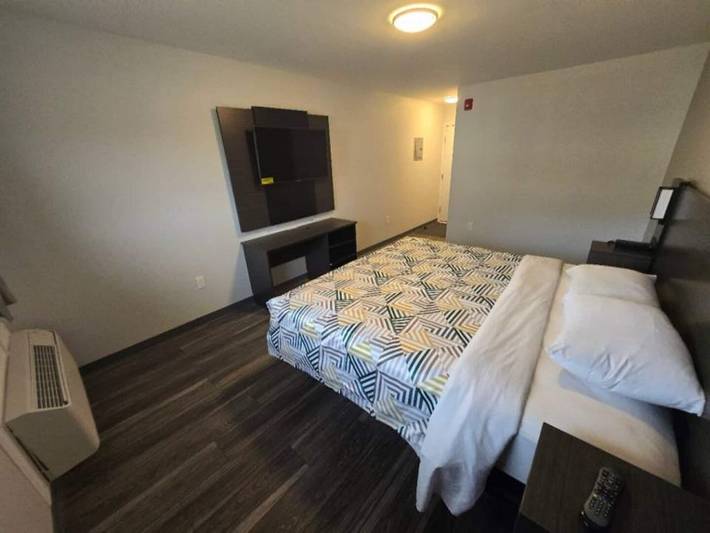 Apartamento entero, 1 Cama King | Ns in Hightstown, Condado de Mercer