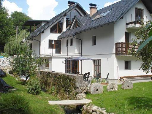 BnB für 2 Personen, mit Ausblick und Garten in Bled