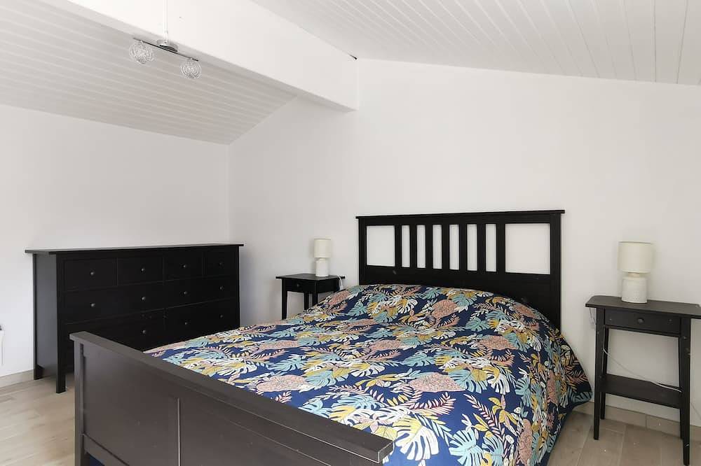 Vacation home /Villa Royan / Vaux sur mer 250 m from the sea, close to shops in Vaux-sur-Mer, Côte de Beauté