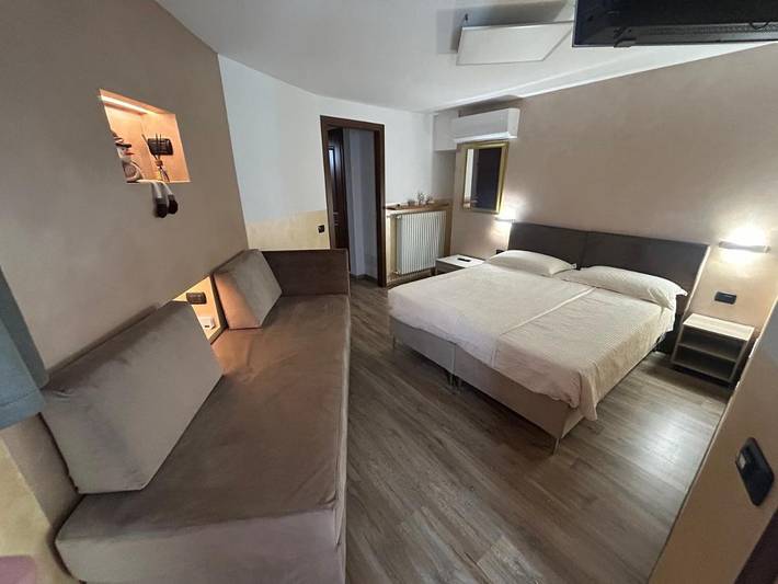 Location de vacances pour 5 personnes, avec jardin et vue, adapté aux familles à Zogno - 2