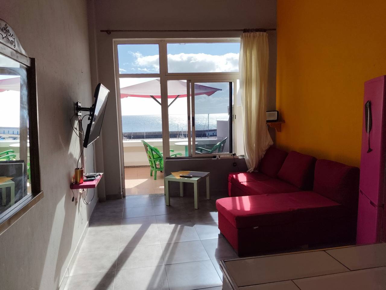 Casa 'Lindas Vistas' mit Meerblick, privater Terrasse und Wlan in Puerto del Carmen, Tías