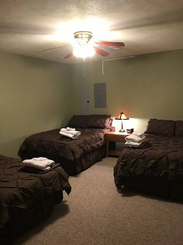 Vacation House for 20 Guests in Pennsylvania, USA, Picture 4
