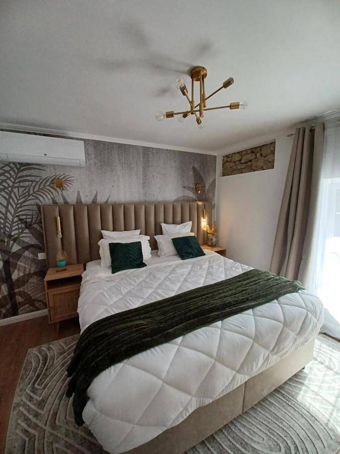 Villa pour 6 personnes, avec jardin ainsi que piscine et vue