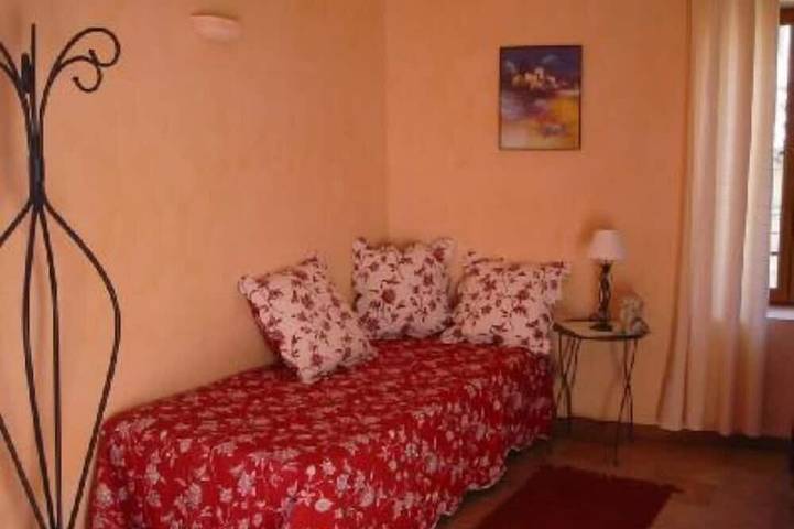 Gîte pour 2 personnes, avec balcon et piscine à Montaren-et-Saint-Médiers - 3