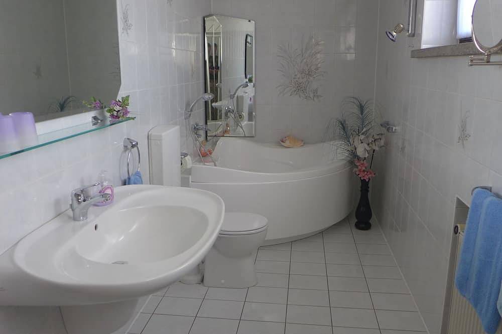 Ganze Wohnung, Große Ferienwohnung in Niedergurig mit Großem Ga in Malschwitz, Oberlausitz-Niederschlesien