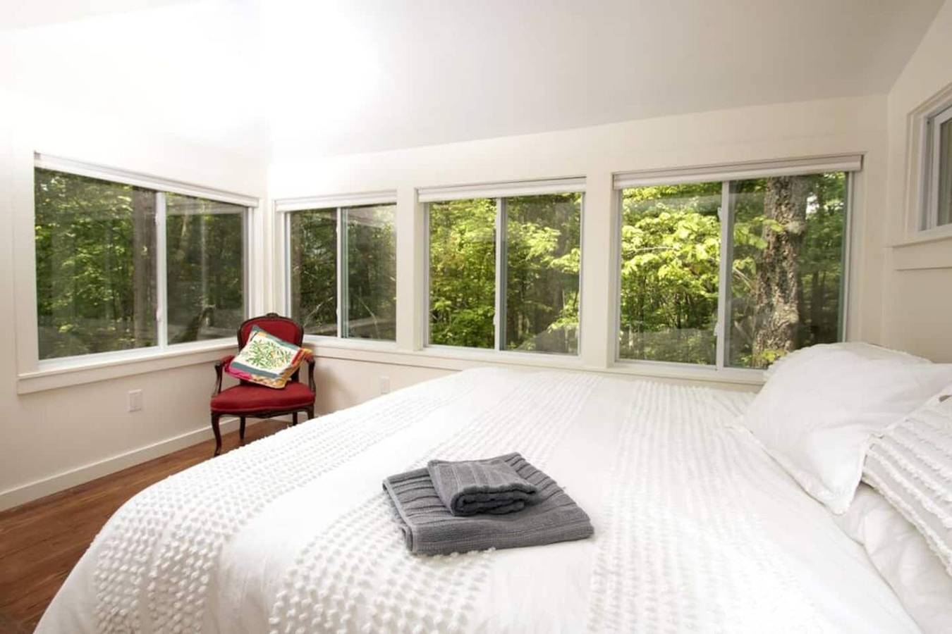 Entire apartment, Fernwood Cottage | A Poconos Retreat in Monroe County (PA)