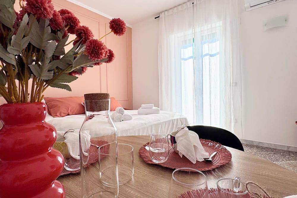 Appartamento intero, *Palm Haven* Ostia a 5' da Lido Centro in Ostia, Roma