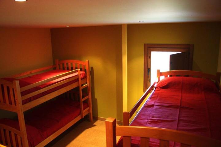 Casa rural para 31 personas, con Terraza además de Jardín y Vistas en La Rioja - 3