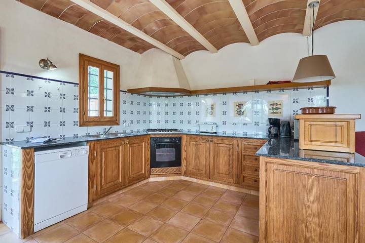 Finca für 7 Personen, mit Terrasse und Pool in Cas Concos - 3