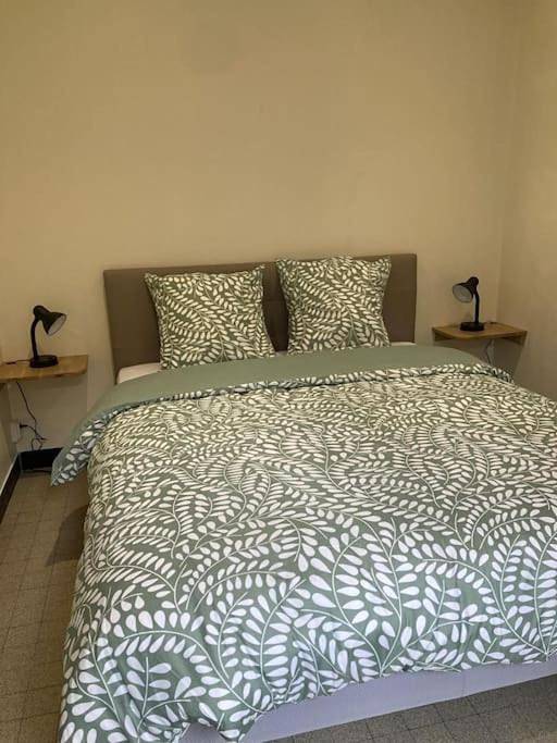 Appartement entier, One-Bedroom Apartment in Toucy, Région d'Auxerre