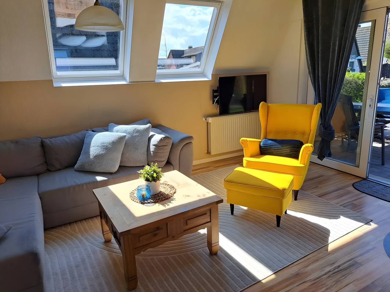 Ferienhaus 'Lotte' mit Meerblick, privater Terrasse und Wlan in Harlesiel, Landkreis Wittmund