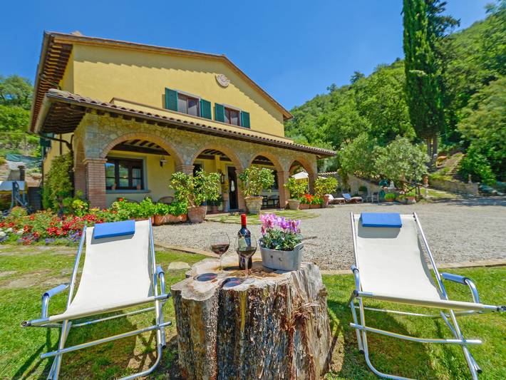 Holiday rental for 12 people in Cortona