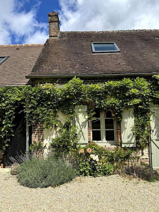 Location de vacances pour 8 personnes, avec piscine ainsi que terrasse et vue dans Tourouvre-au-Perche - 4