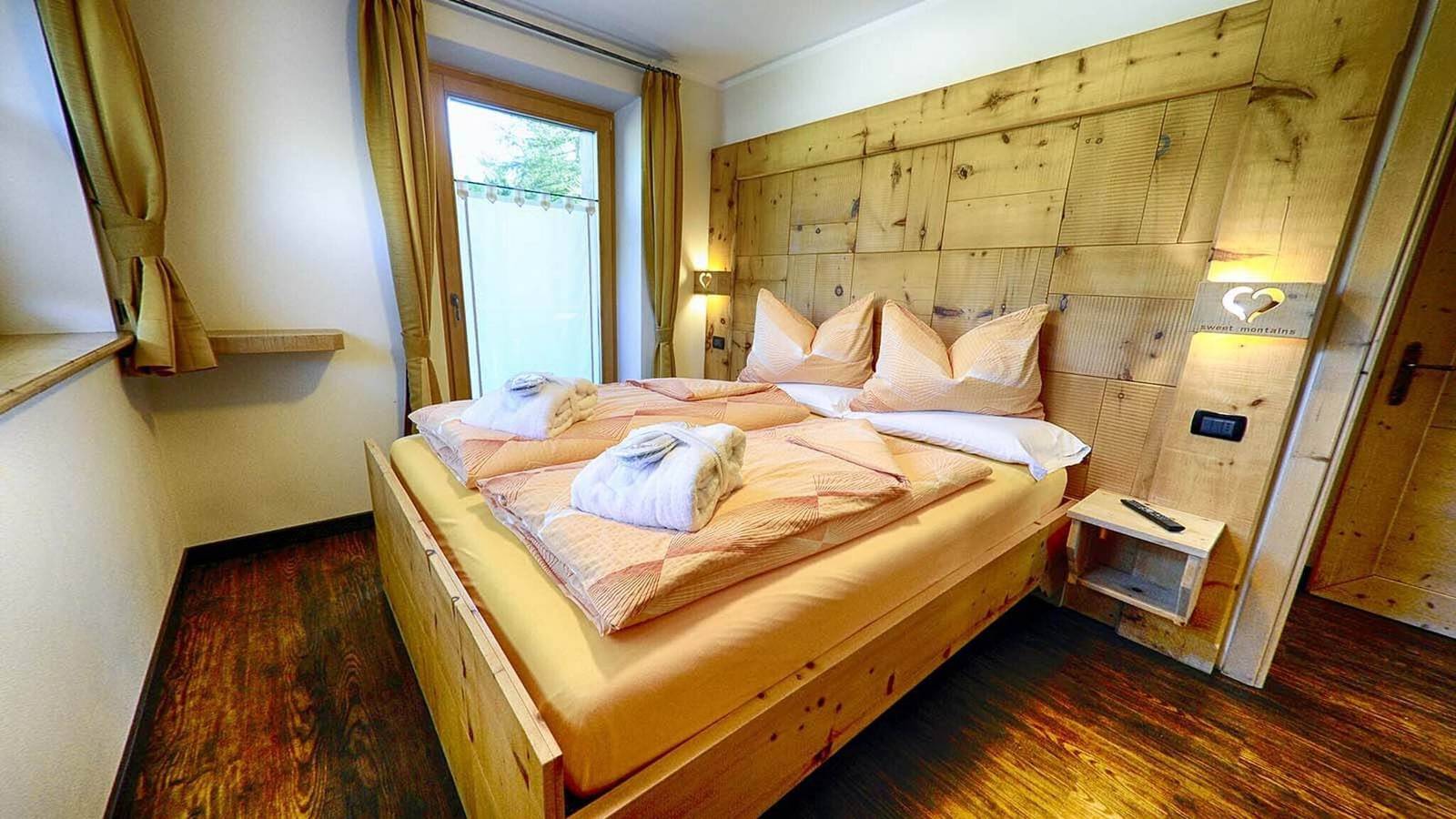 Entire apartment, Flat Li Reza - Baita Cusini with mountain view, wellness area and Wi-Fi in Teola, Livigno