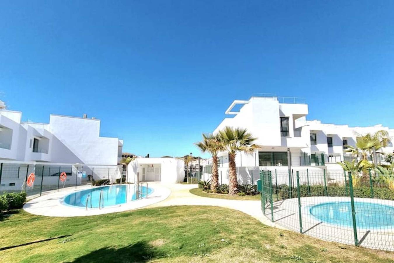 Casa de vacaciones 'Modern Terrassed House Close Beach' con vistas al mar in Playa El Ejido (Mijas), Fuengirola