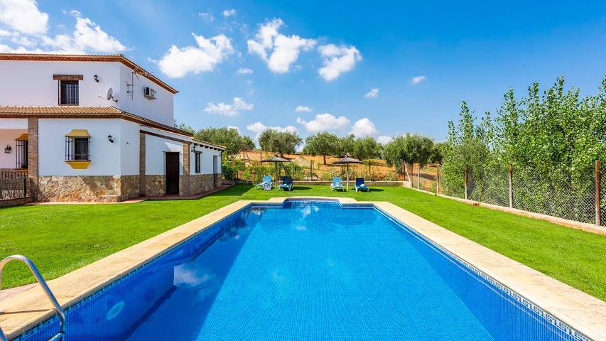 Chalet para 8 personas, con balcón/terraza y piscina en Sierra de Cádiz - 2