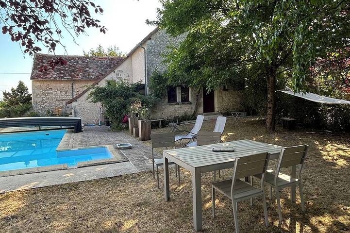 Location de vacances pour 3 personnes, avec Jardin et Piscine à Bossay-sur-Claise