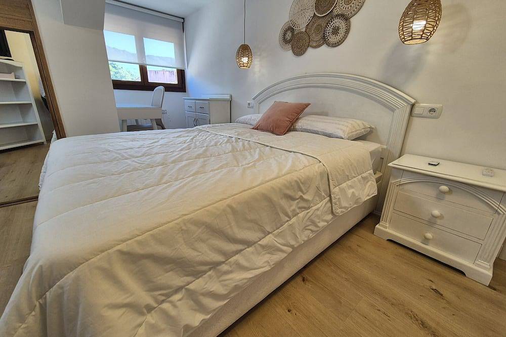 Entire apartment, 15A09 Cueva y Mar Apartamento con garaje en Nueva in Nueva de Llanes, Llanes