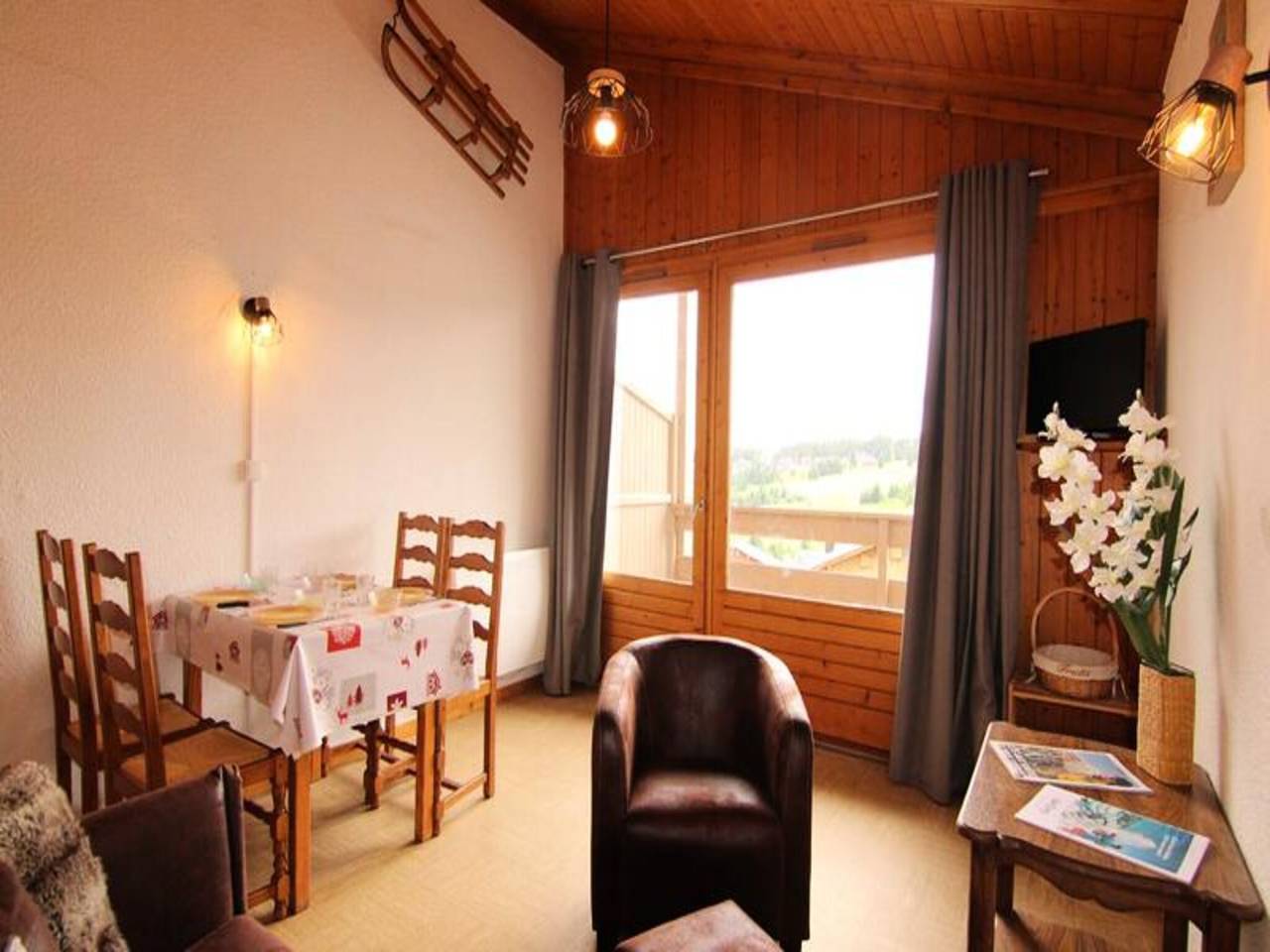 Apartamento entero, Apartamento en Mont Bisanne con balcón in Les Saisies, Albertville region