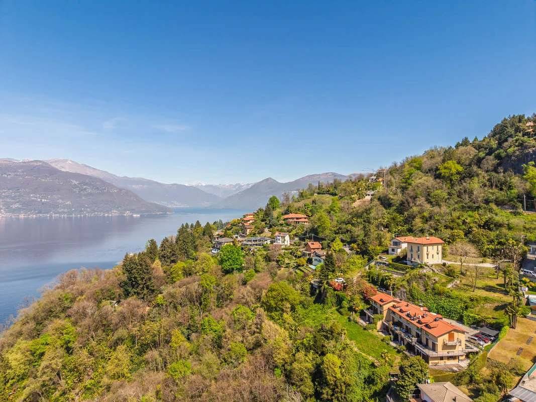 Ganze Wohnung, Ferienwohnung für 8 Personen mit Garten in Bedero Valtravaglia, Brezzo di Bedero