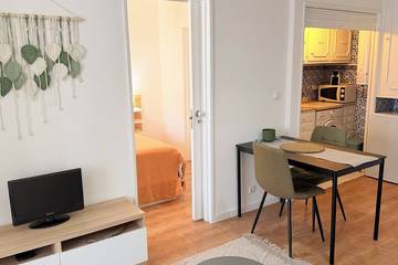 Vacation Rental for 4 Guests in Cascais, Costa Azul, Picture 4