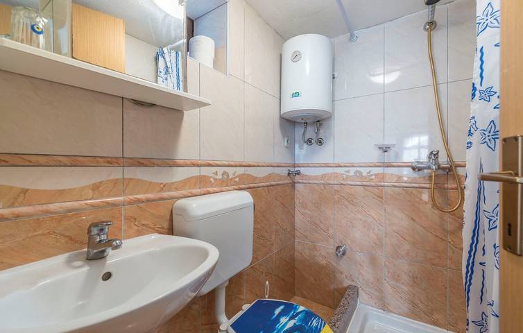 Ferienwohnung für 2 Personen, mit Balkon/Terrasse in Poreč - 4