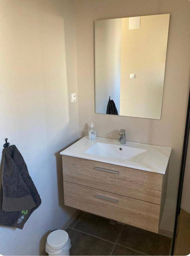 Gîte pour 2 personnes, avec terrasse et jardin à Creuzier-le-Vieux - 2