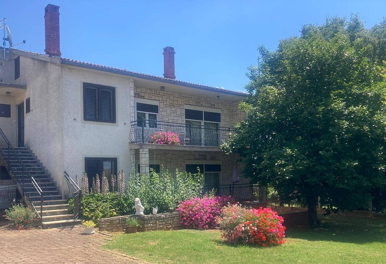 Ganze Wohnung, Apartment Nivea in Kastelir, Općina Kaštelir - Labinci