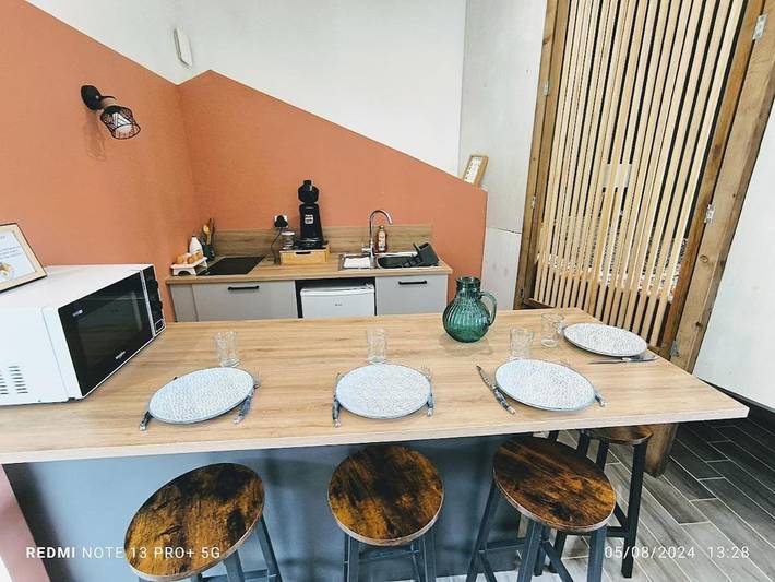 Gîte pour 4 personnes, avec piscine et jardin à Treize-Vents - 3