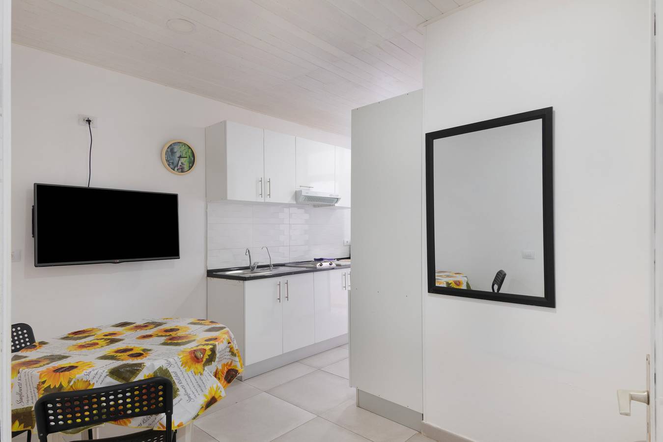 Appartamento intero, Appartamento per vacanze 'Apartamento Con Jardín' con vista sulle montagne, giardino privato e Wi-Fi in Maspalomas, San Bartolomé de Tirajana