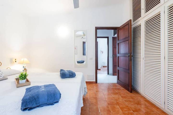 Ferienhaus für 8 Personen, mit Terrasse und Garten in Nora - 4