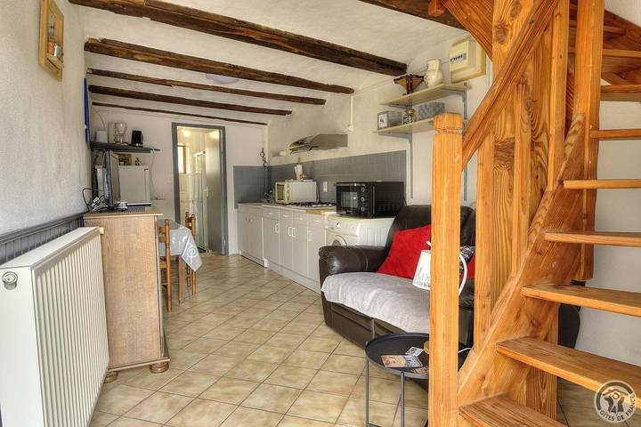 Gîte pour 3 personnes, avec terrasse dans Deux-Grosnes - 3