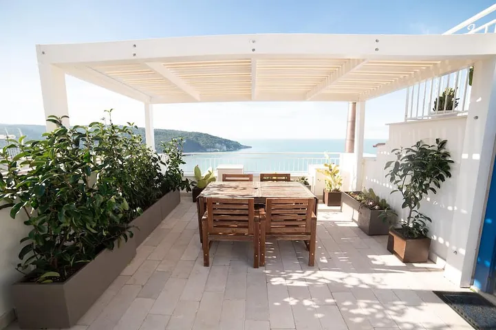 Ganze Wohnung, Stunning apartment with sea view in the heart of Peschici in Marina di Peschici (Peschici), Peschici und Umgebung