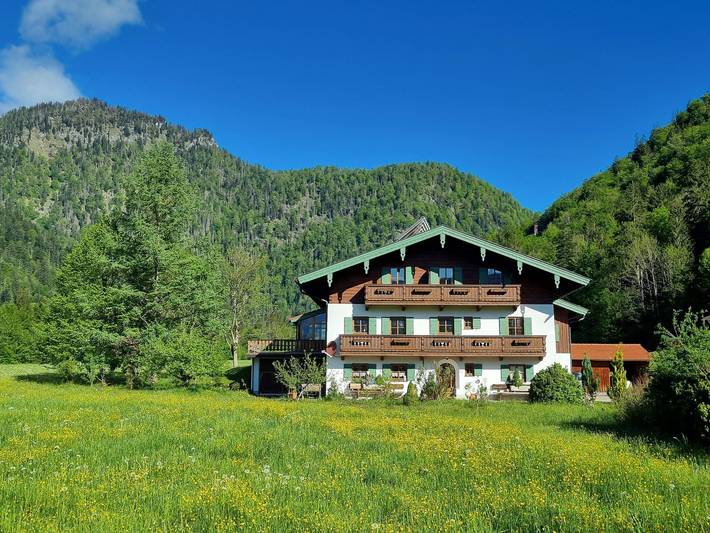 Ferienwohnung für 4 Personen, mit Balkon in Schneizlreuth