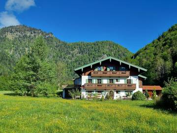 Ferienwohnung für 4 Personen, mit Balkon in Schneizlreuth