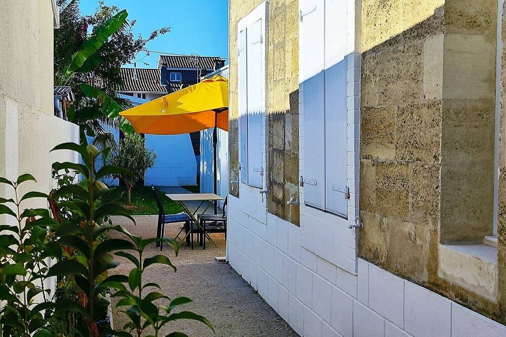 Lovely house Bordeaux Cenon with garden in Cenon, Bordeaux region
