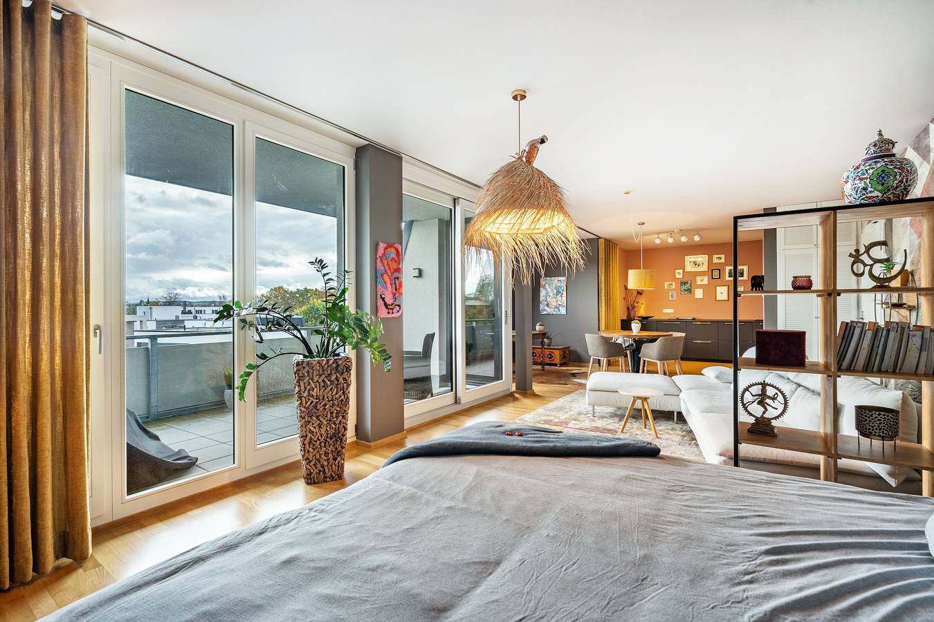 Apartamento entero, Casa de vacaciones 'Am Schloßteich' con terraza privada y wifi in Chemnitz, Chemnitz (region)