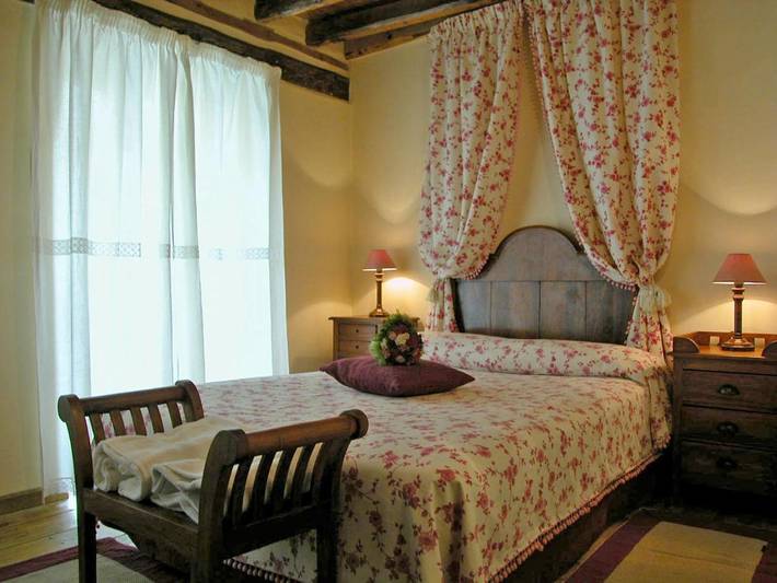 Casa rural para 4 personas, con Balcón en Valle del Lozoya - 2