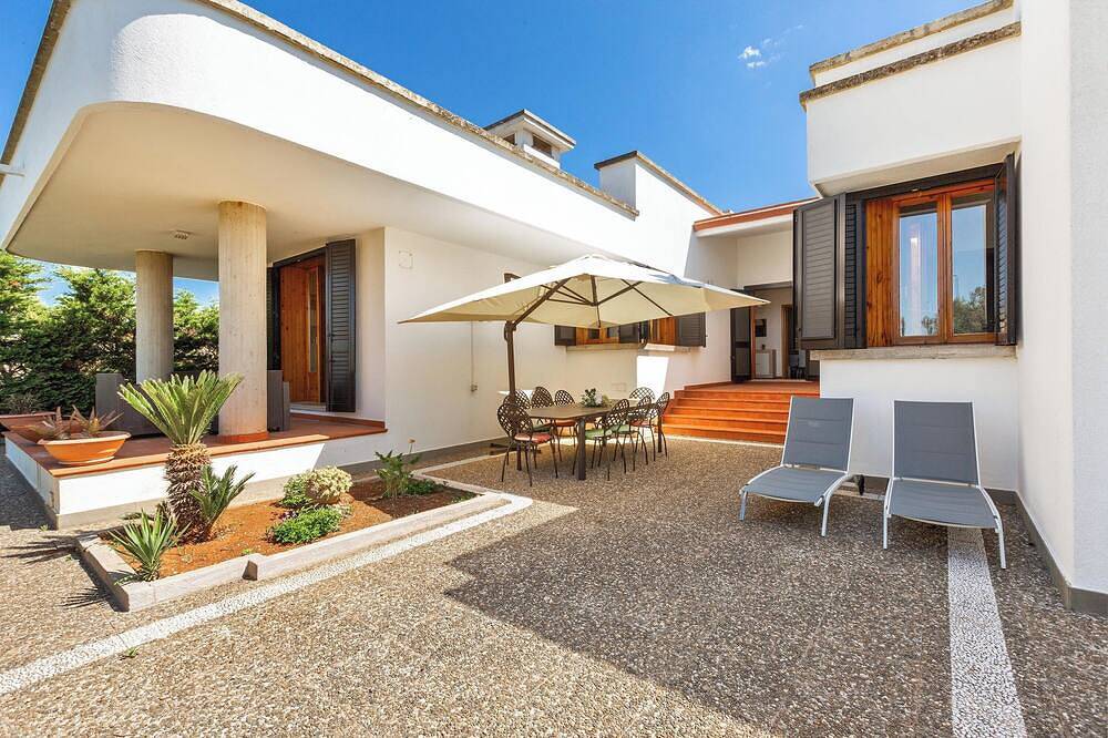 Villa di Carmen by Barbarhouse in Castrignano del Capo, Golfo de Tarento