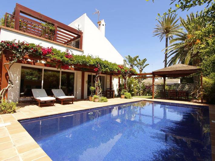 Apartamento para 6 personas, con piscina además de vistas al mar y terraza en Fuente del Gallo