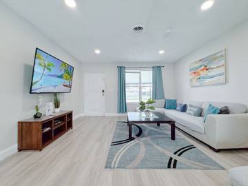 Vacation Home for 8 Guests in Fort Lauderdale, Broward County, Picture 1