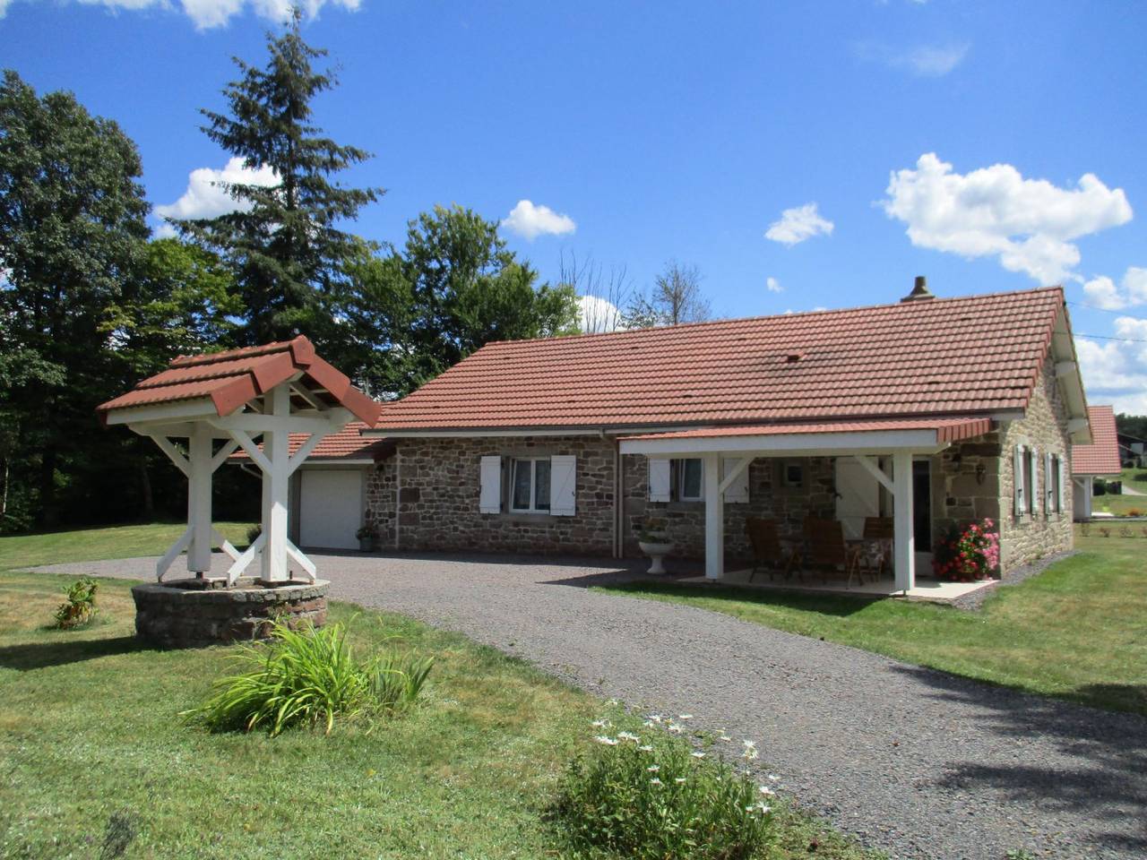Gîte Les Aiguilles, calme et nature, avec grand jardin in Mortagne, Saint-Dié-des-Vosges