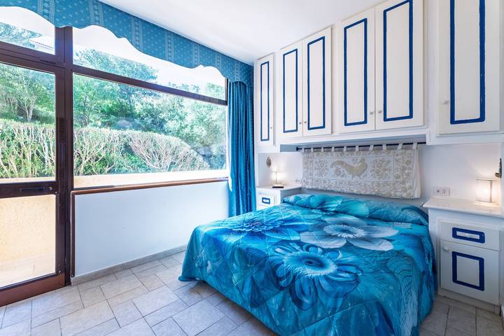 Entire apartment, Apartment 'L'incanto' with Sea View, Wi-Fi and Air Conditioning in Palau (town), Palau (Sardinia)