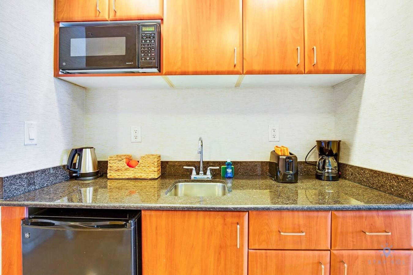 Ganze Wohnung, Sunny Isles Bliss Beachfront Retreat for 4 in Sunny Isles Beach, Florida